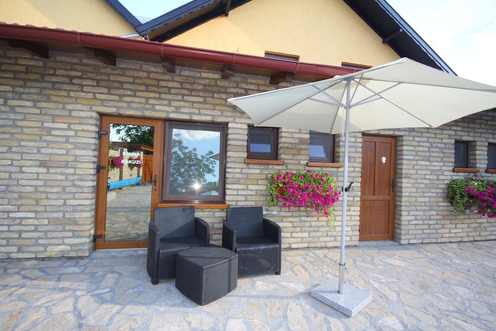Guest House Vila Alexandar Palić Extérieur photo